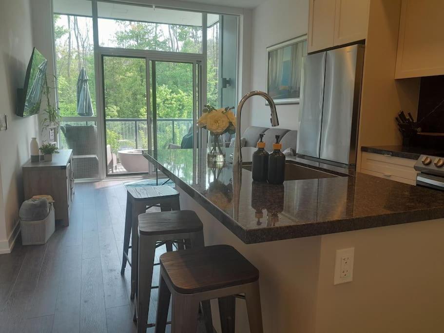 Cozy South View Suite Overlooking The Nature Trail Innisfil Εξωτερικό φωτογραφία